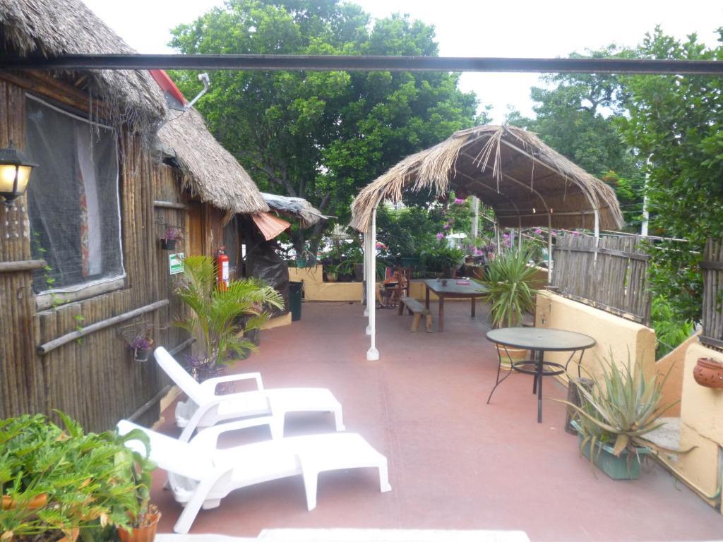 Mayan Hostel Cancun Exterior photo