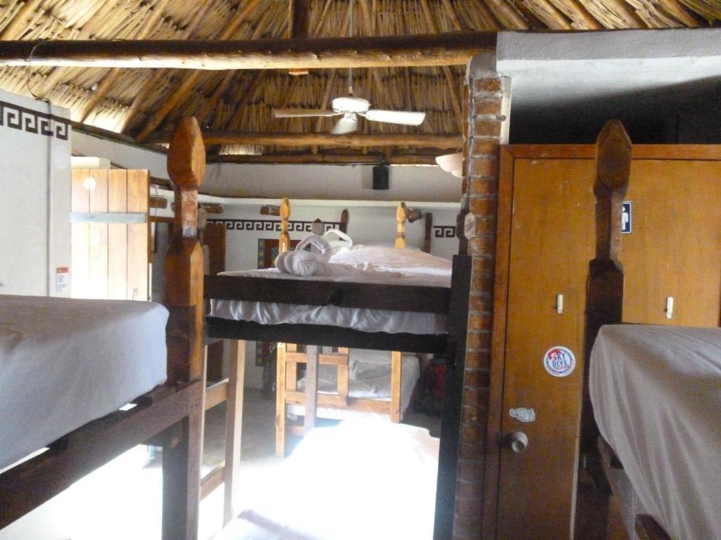 Mayan Hostel Cancun Room photo