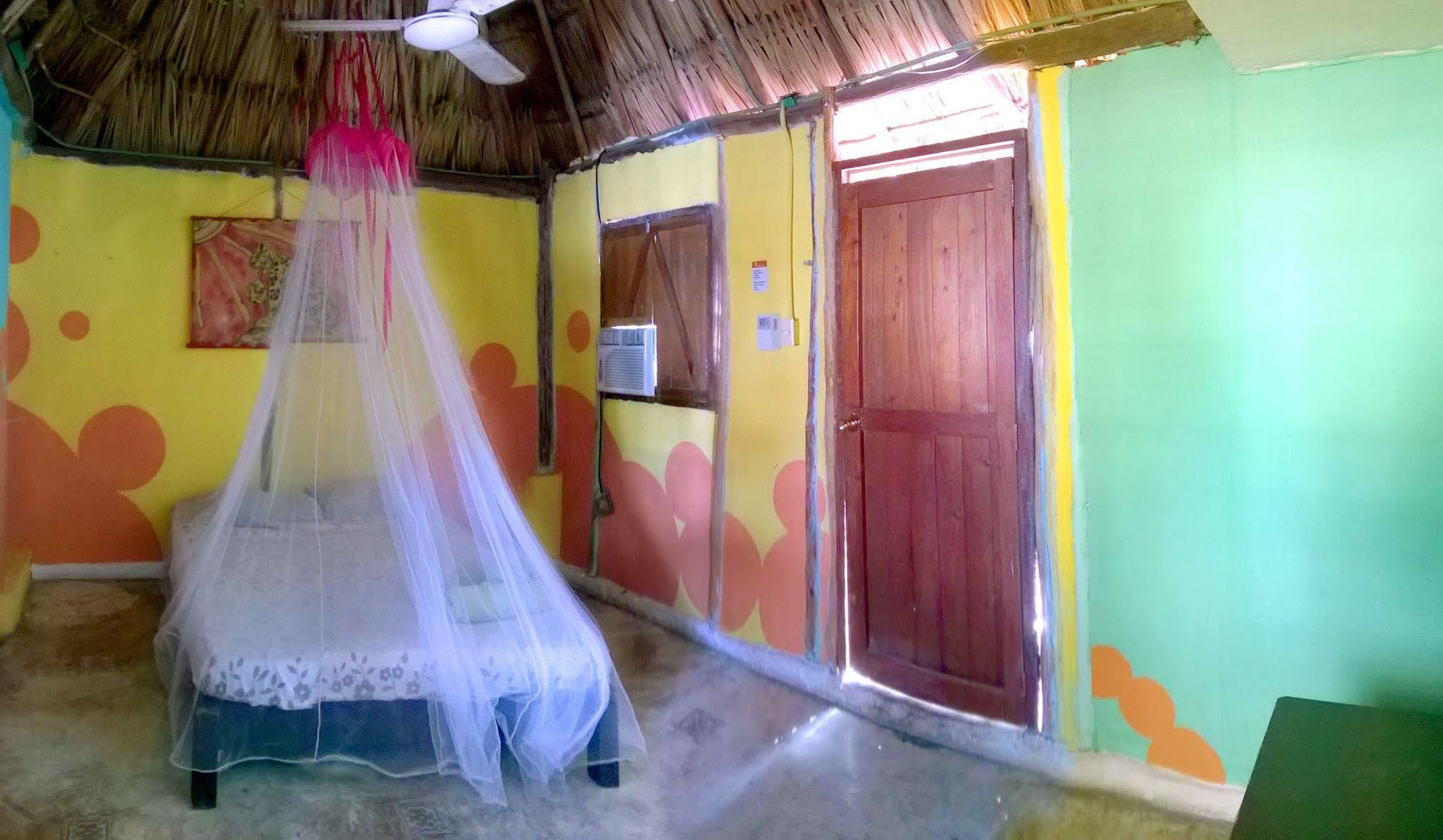 Mayan Hostel Cancun Exterior photo